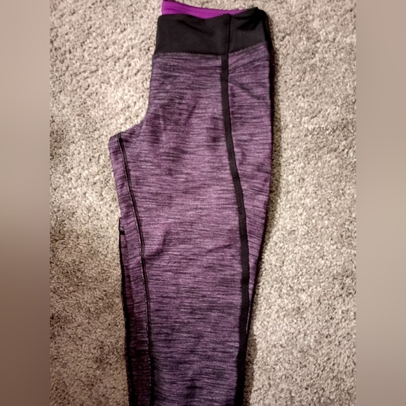 Lululemon Leggings size 6 - Picture 9 of 10